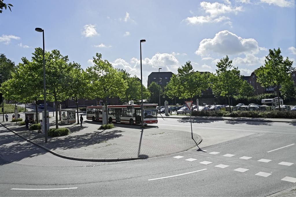 Management - Business Suiten Dortmund Esterno foto